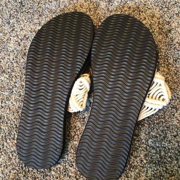 Billabong sandals - Picture 4 of 4